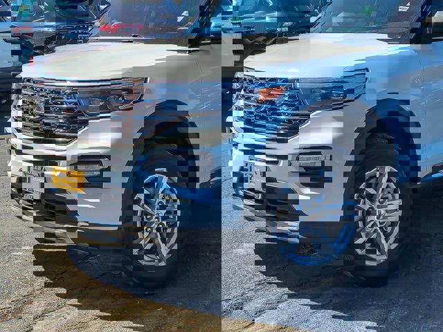 Certified 2023 Ford Explorer XLT w/ Equipment Group 202A image 2