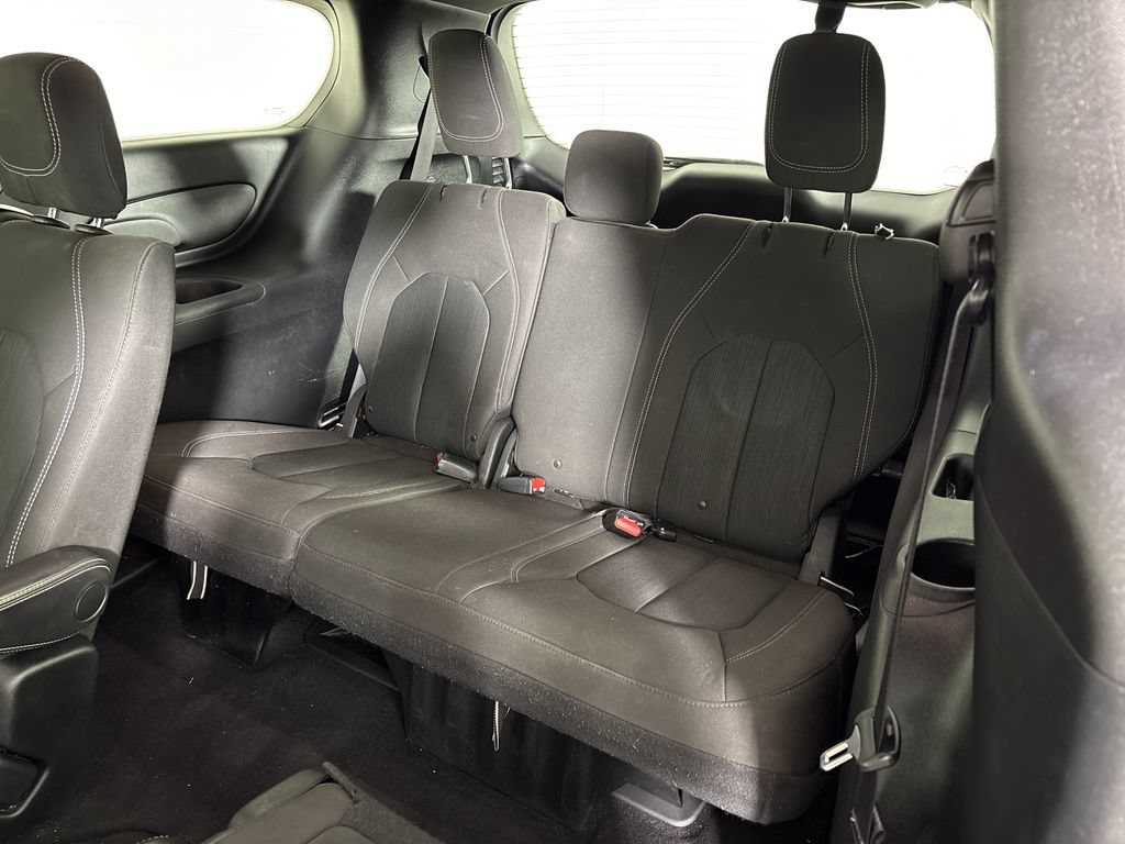 Used 2018 Chrysler Pacifica Touring Plus w/ S Appearance Package FWD image 27