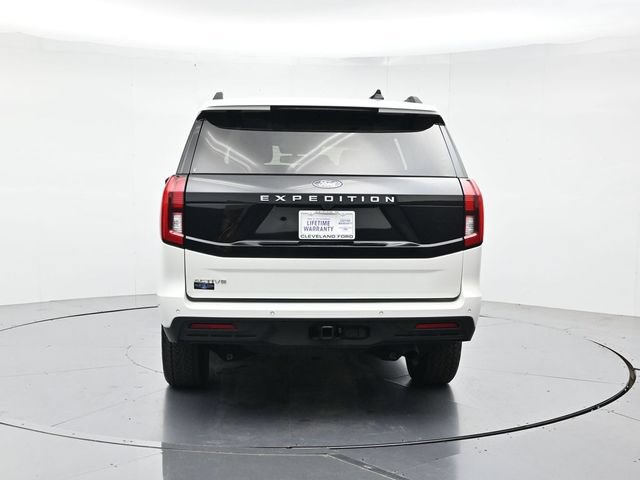 Certified 2025 Ford Expedition Active AWD/4WD image 8