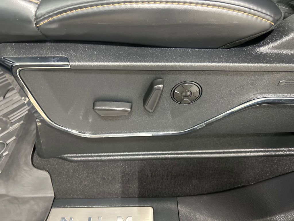 Certified 2024 Ford F350 Platinum w/ Tremor Off-Road Package image 12