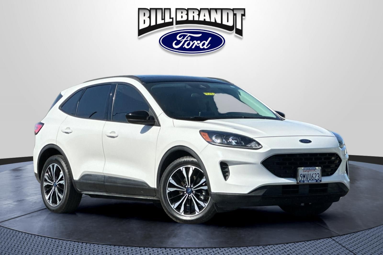Certified 2021 Ford Escape SE w/ SE Sport Appearance Package FWD image 1