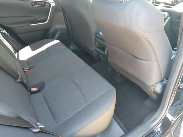 Used 2021 Toyota RAV4 LE AWD/4WD image 11