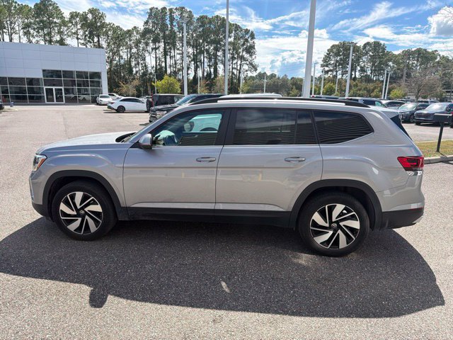 Used 2025 Volkswagen Atlas SE AWD/4WD image 9