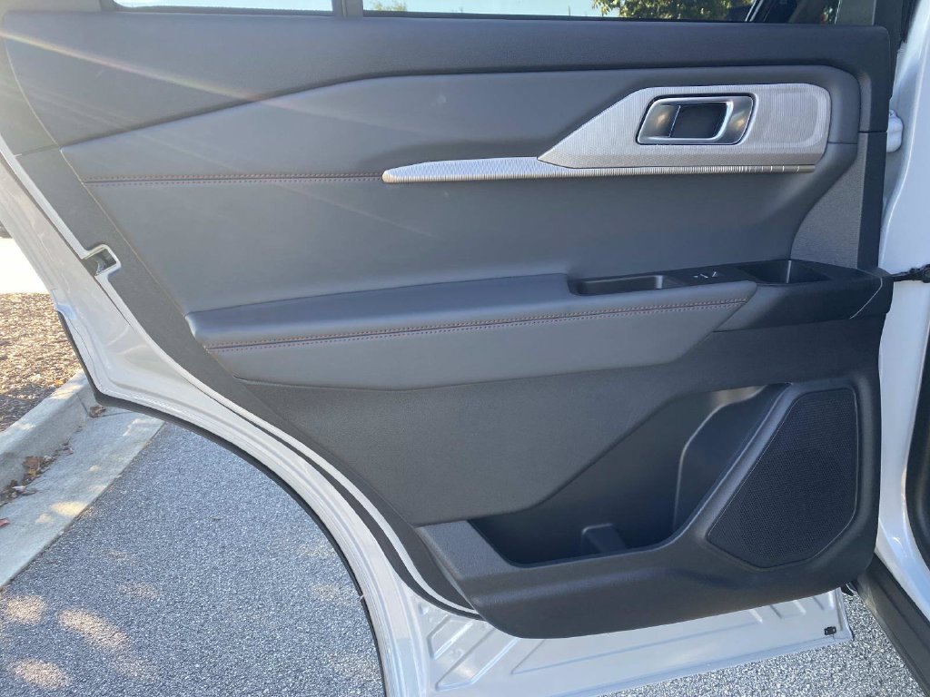 Certified 2026 Ford Explorer Active w/ Active Comfort Package RWD image 14