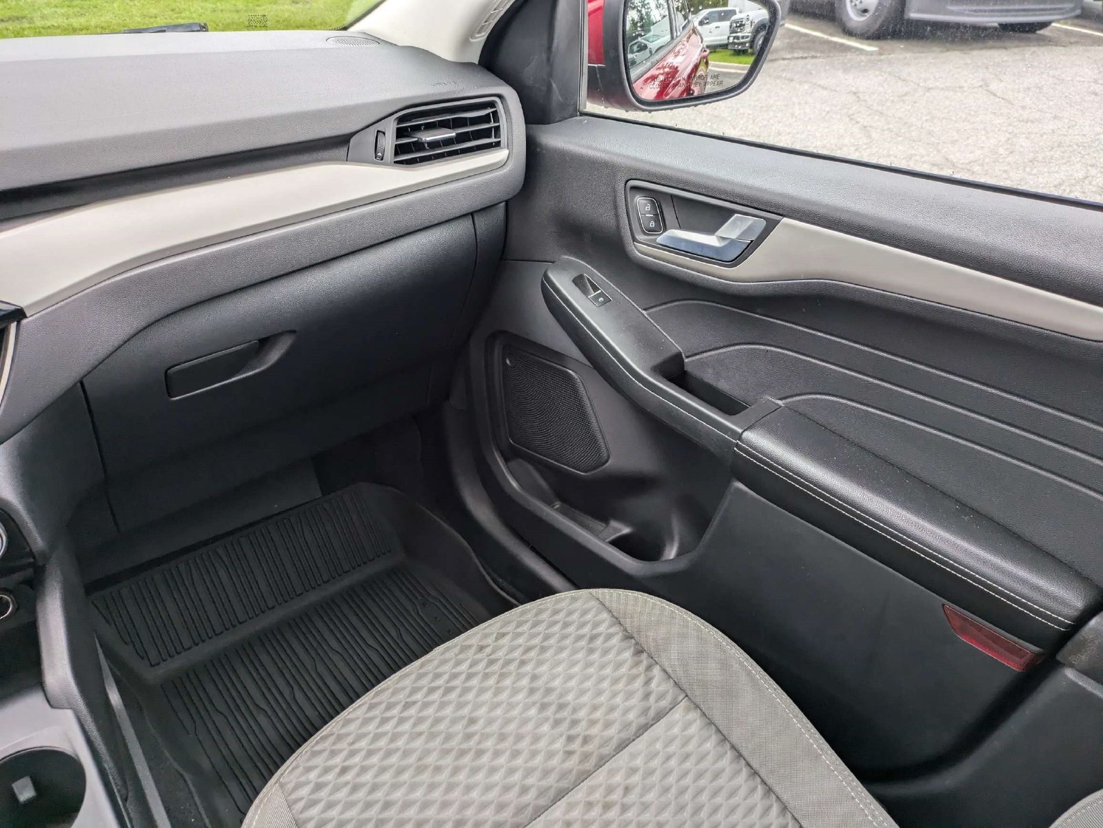 Certified 2021 Ford Escape SE w/ Convenience Package FWD image 18