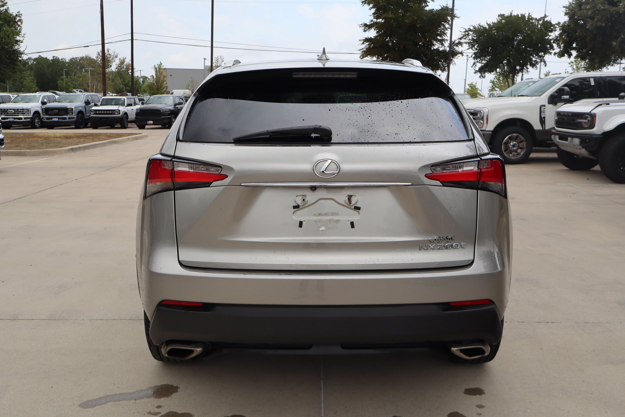 Used 2017 Lexus NX 200t FWD image 4