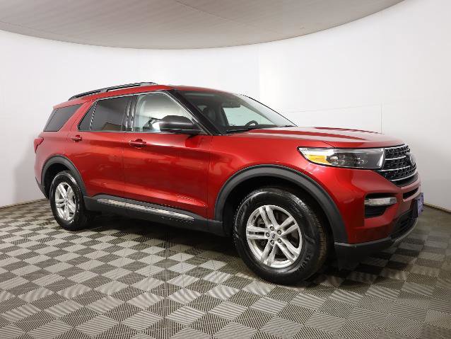 Certified 2021 Ford Explorer XLT w/ Equipment Group 202A image 5