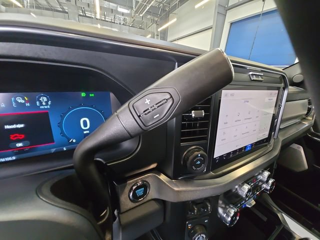 Certified 2025 Ford F350 Platinum w/ Tremor Off-Road Package AWD/4WD image 18
