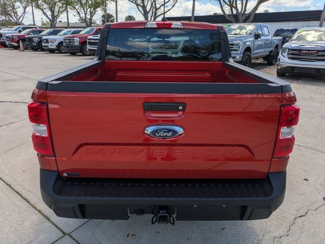 Certified 2022 Ford Maverick XLT image 3