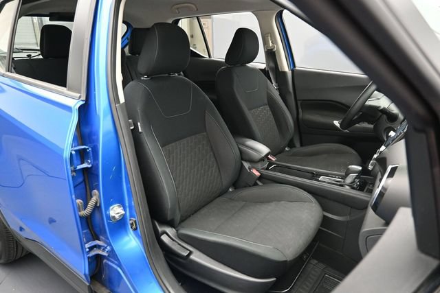 Used 2023 Nissan Kicks SV FWD image 28