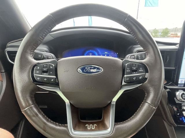 Certified 2021 Ford Explorer King Ranch w/ Premium Technology Package image 19