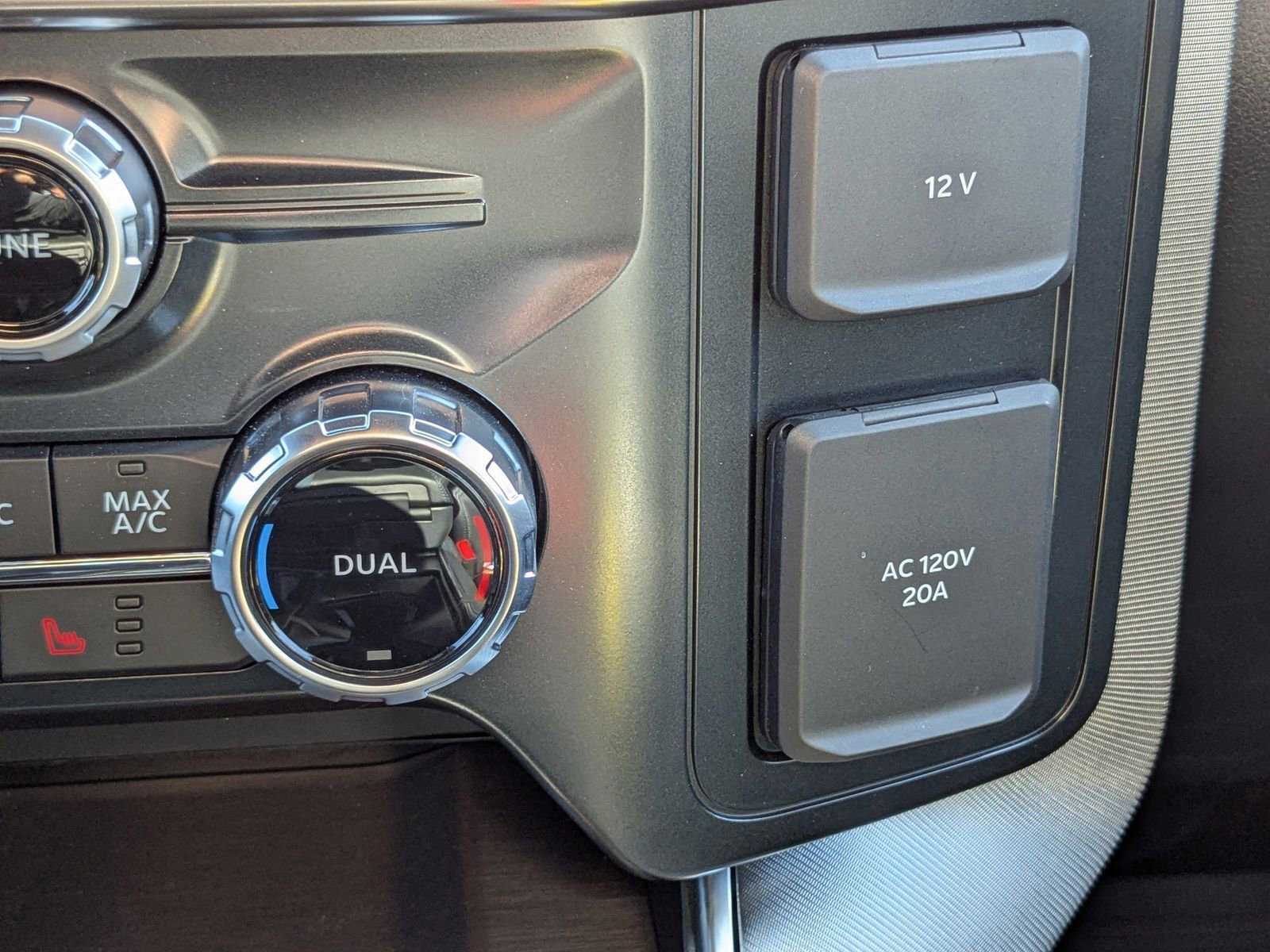 Certified 2025 Ford F150 Platinum w/ Equipment Group 702A High image 25