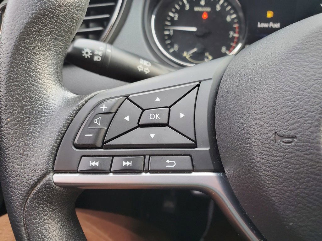 Used 2017 Nissan Rogue Sport S w/ S Appearance Package image 16