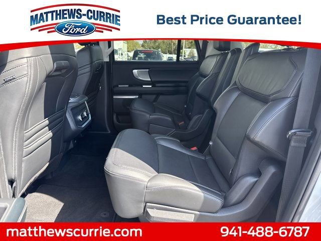 Certified 2025 Ford Expedition Max Platinum image 12