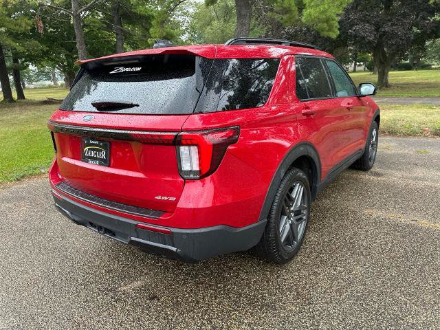 Certified 2025 Ford Explorer ST-Line w/ ST-Line Street Pack AWD/4WD image 8