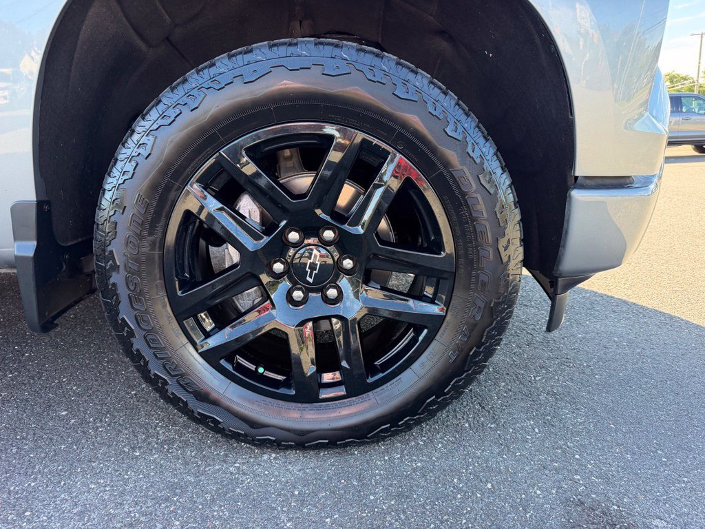 Used 2025 Chevrolet Silverado 1500 RST AWD/4WD image 10