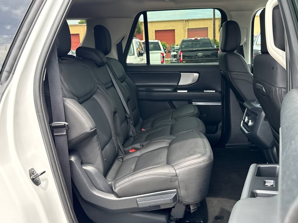 Certified 2025 Ford Expedition Max Active RWD image 30