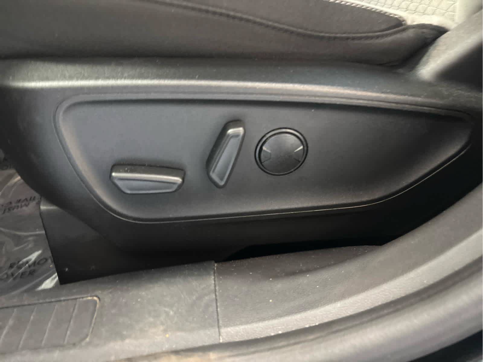 Certified 2023 Ford Escape Active AWD/4WD image 31