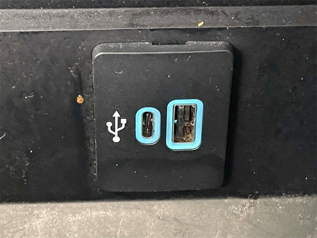 Certified 2023 Ford F350 Lariat w/ Lariat Ultimate Package image 23