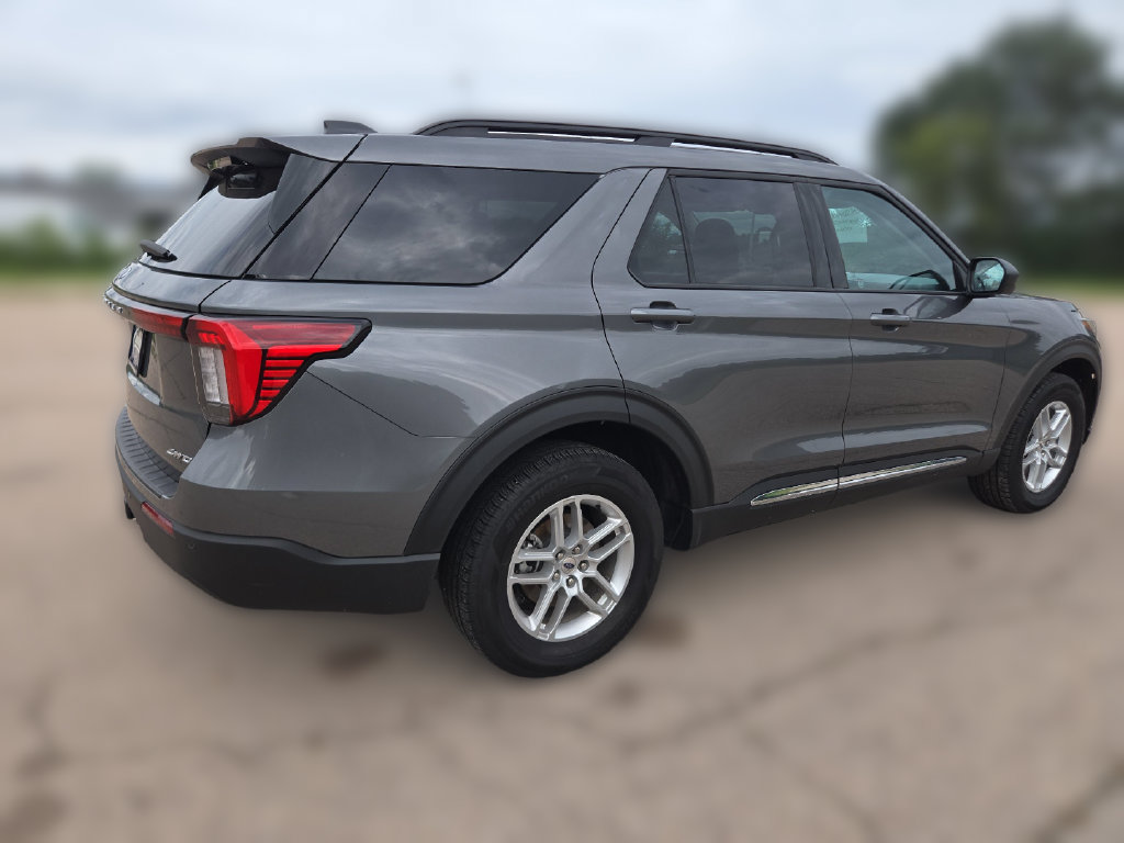 Certified 2025 Ford Explorer Active AWD/4WD image 5