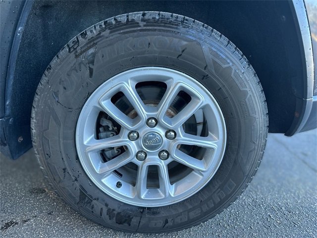 Used 2020 Jeep Grand Cherokee Laredo image 10