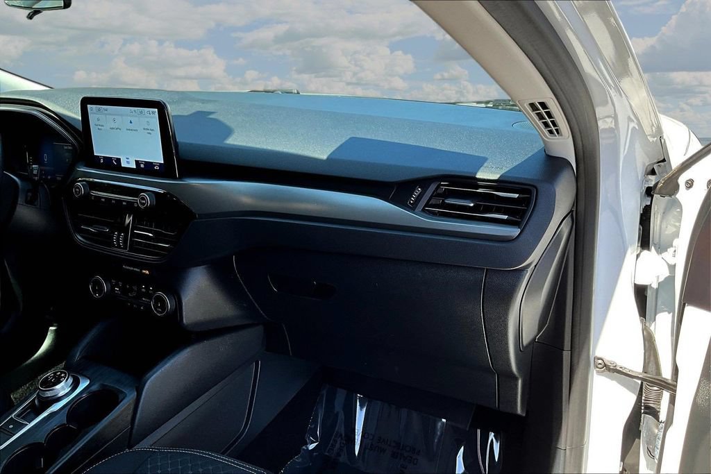 Certified 2023 Ford Escape Active AWD/4WD image 28