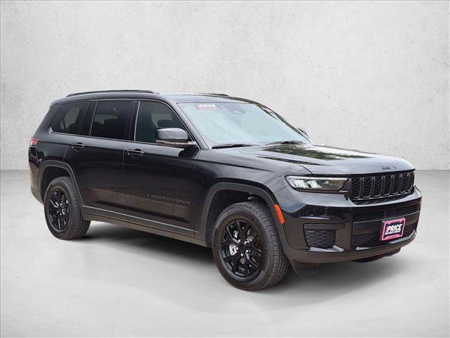 Used 2025 Jeep Grand Cherokee L Altitude AWD/4WD image 3