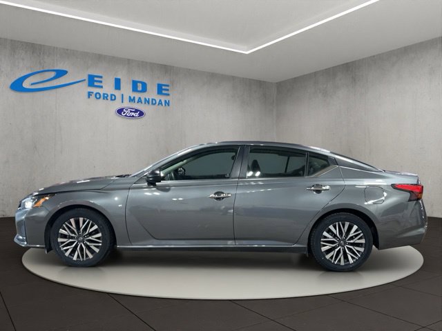 Used 2025 Nissan Altima 2.5 SV FWD image 6