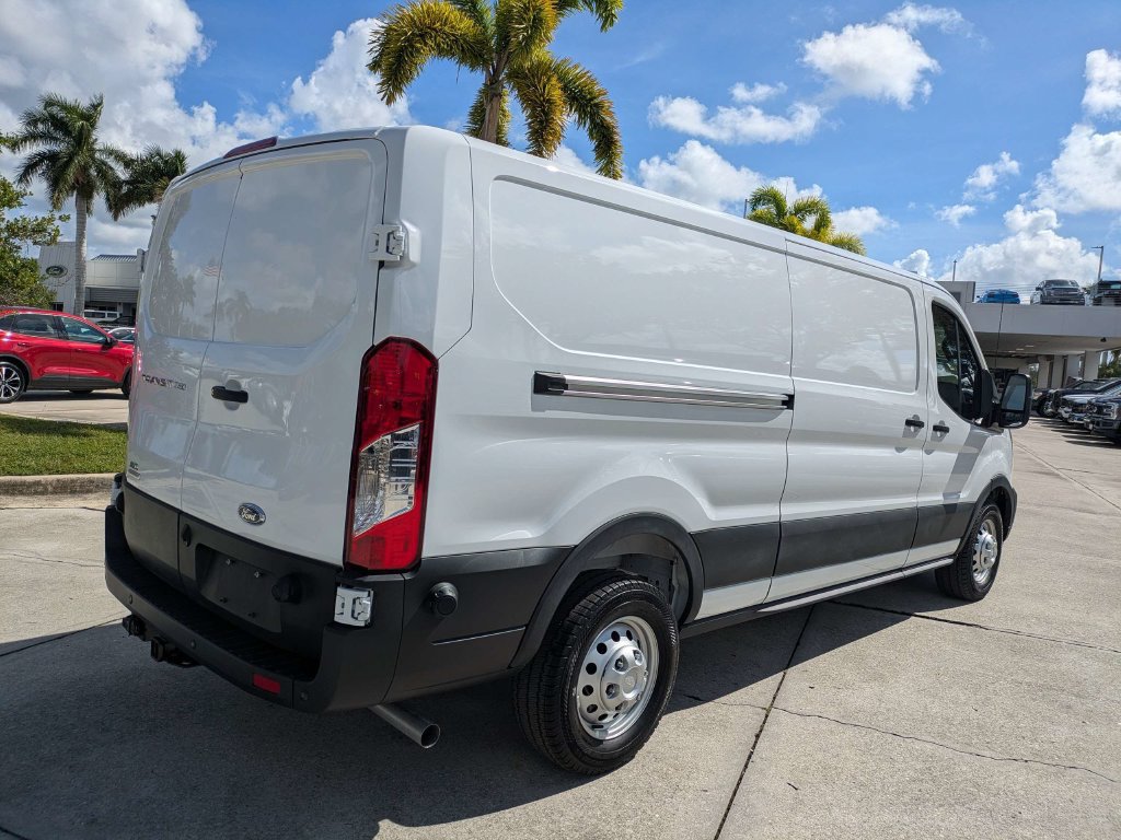Certified 2025 Ford Transit 350 Low Roof AWD image 4