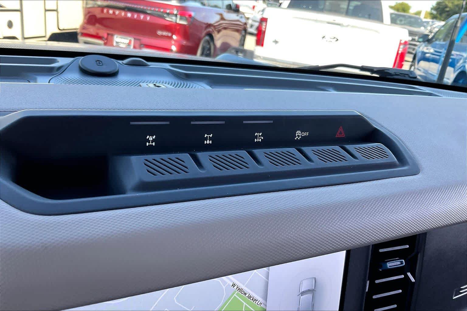 Certified 2024 Ford Bronco Wildtrak AWD/4WD image 14