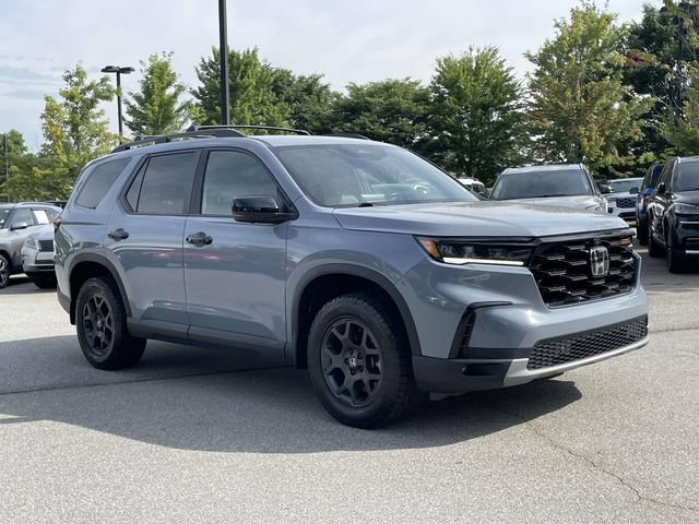 Used 2024 Honda Pilot TrailSport image 7