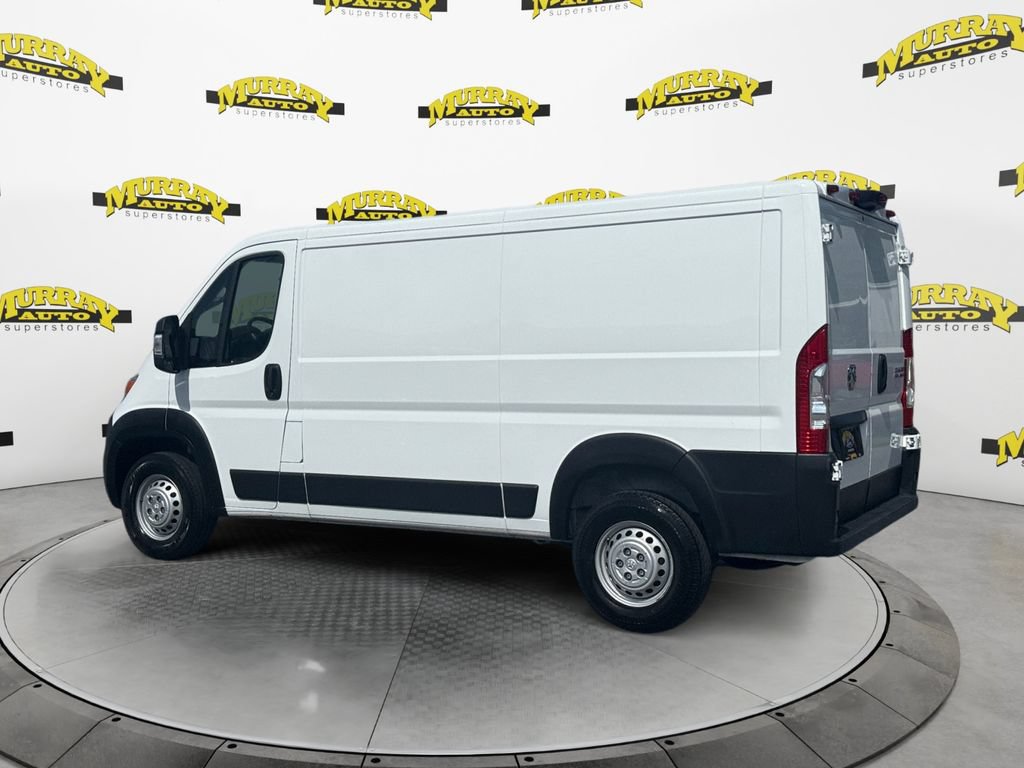 Used 2025 RAM ProMaster 2500 w/ Convenience Group FWD image 3