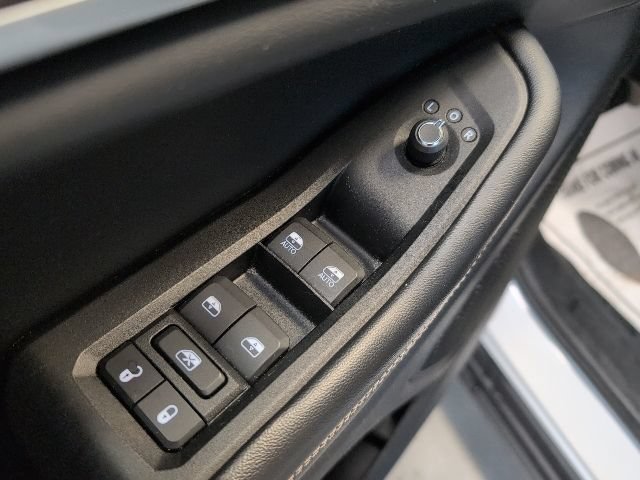 Used 2023 Jeep Grand Cherokee Limited AWD/4WD image 15