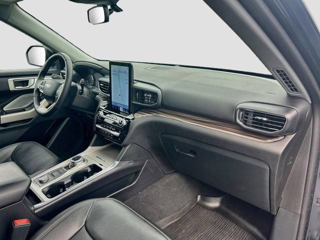 Certified 2024 Ford Explorer Limited w/ Limited Technology Package AWD/4WD image 40