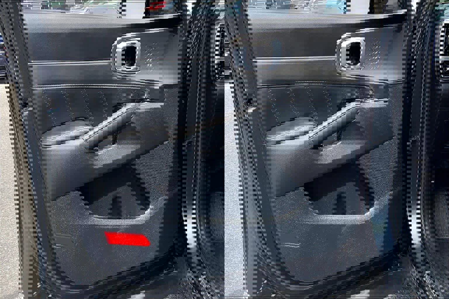 Used 2023 Kia Sorento SX image 21