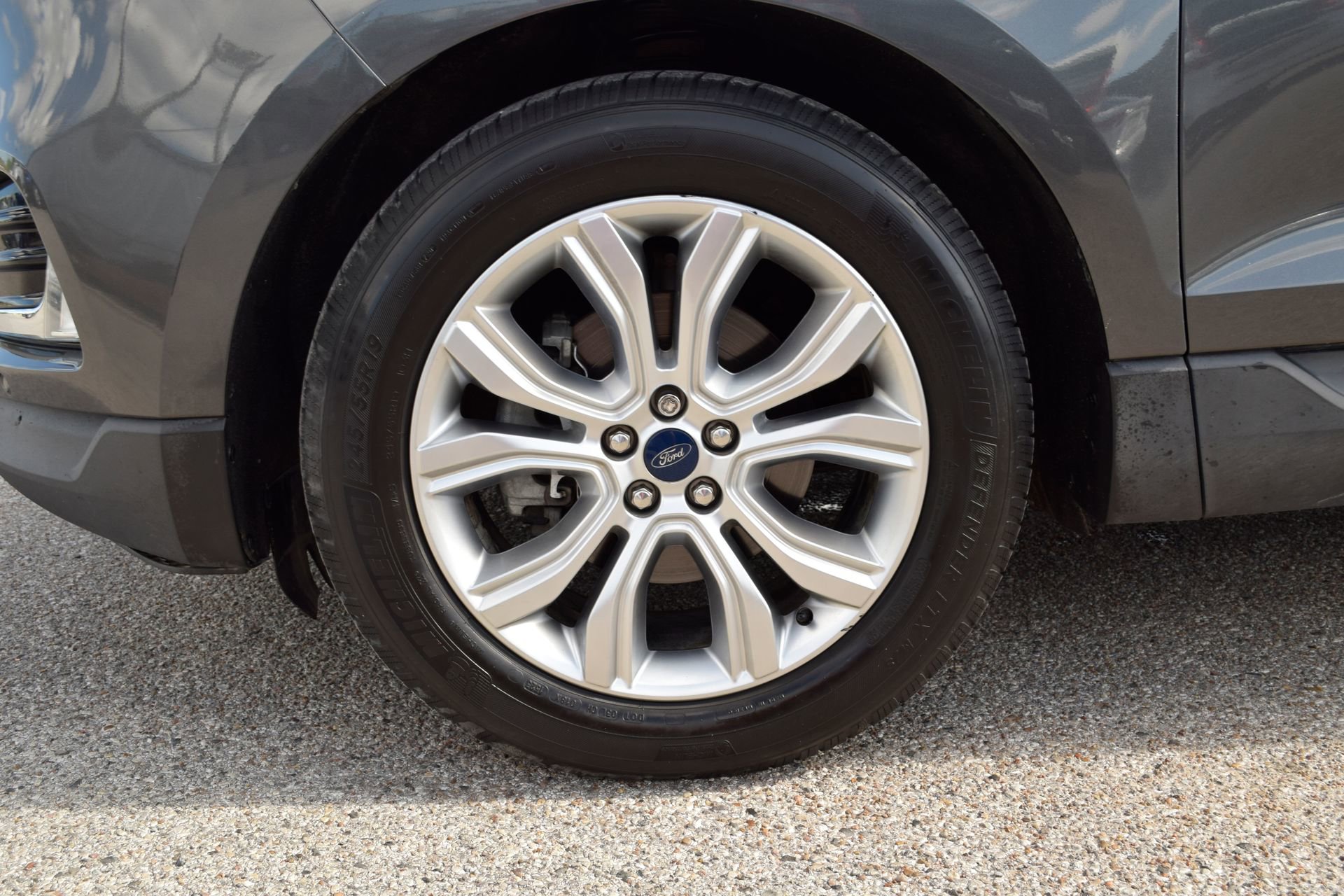 Certified 2020 Ford Edge Titanium image 25