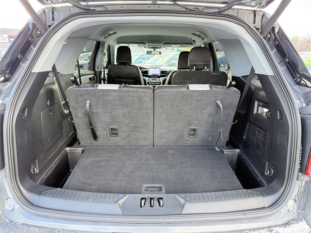 Certified 2021 Ford Explorer XLT w/ Equipment Group 202A image 27