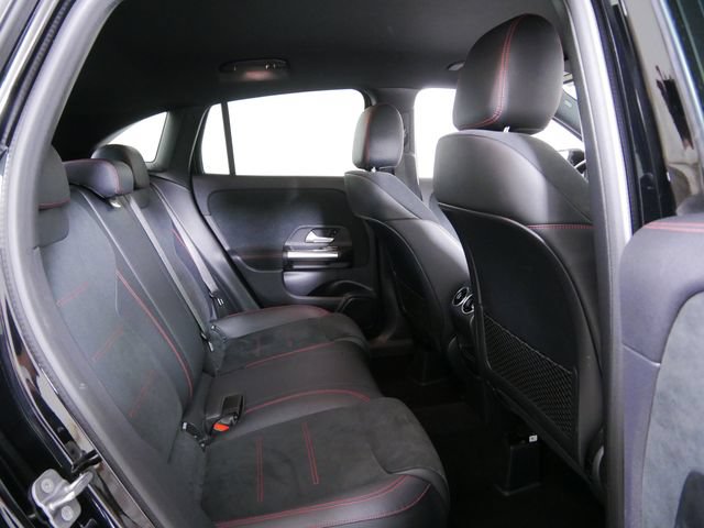 Used 2023 Mercedes-Benz GLA 250 4MATIC image 15