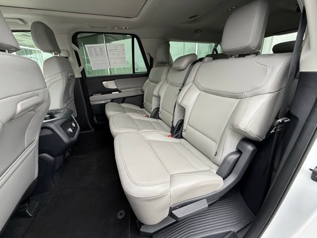 Certified 2025 Ford Expedition Max Active AWD/4WD image 18