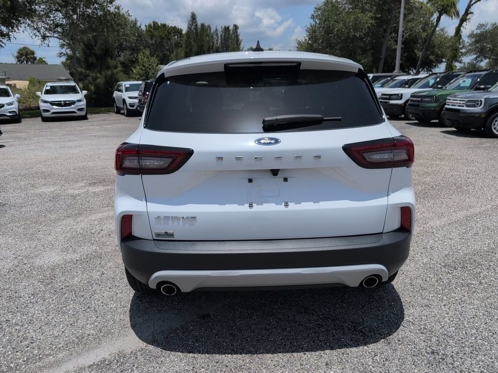 Certified 2024 Ford Escape Active FWD image 4