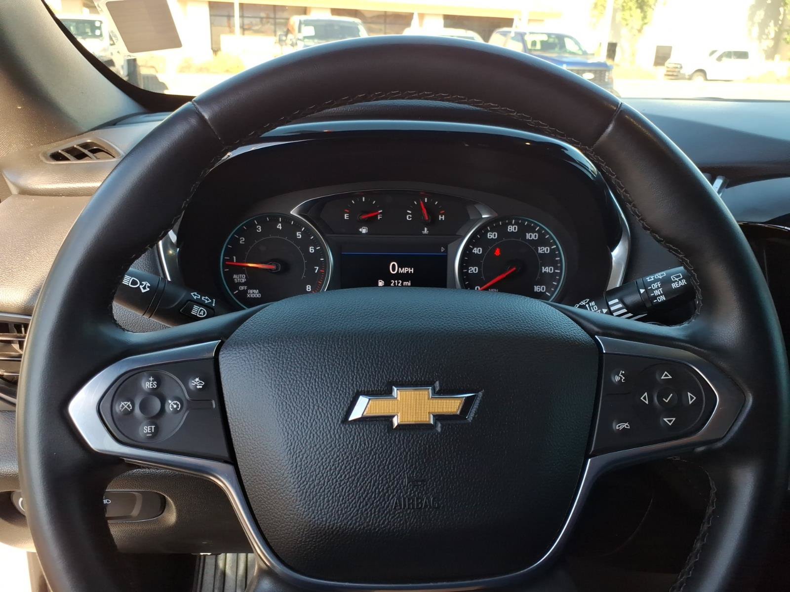 Used 2023 Chevrolet Traverse LT FWD image 19