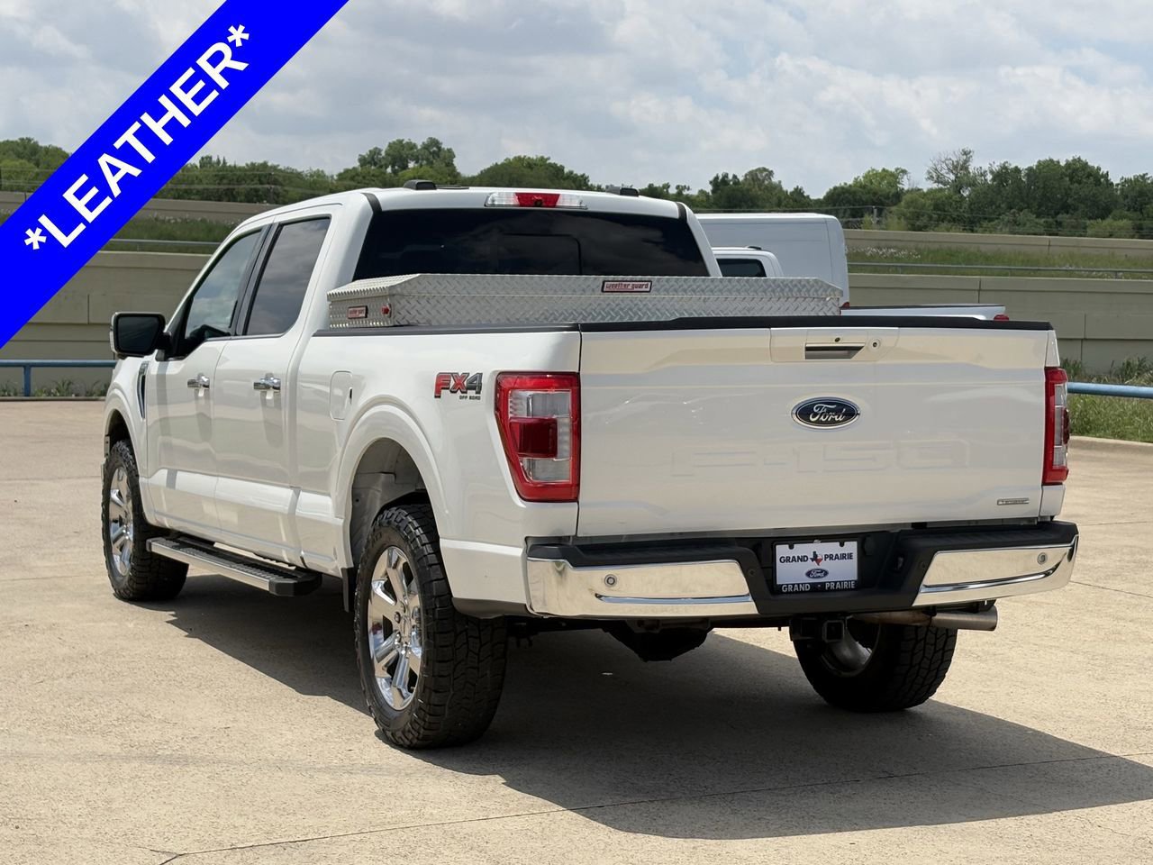 Certified 2023 Ford F150 Lariat w/ Max Trailer Tow Package AWD/4WD image 4