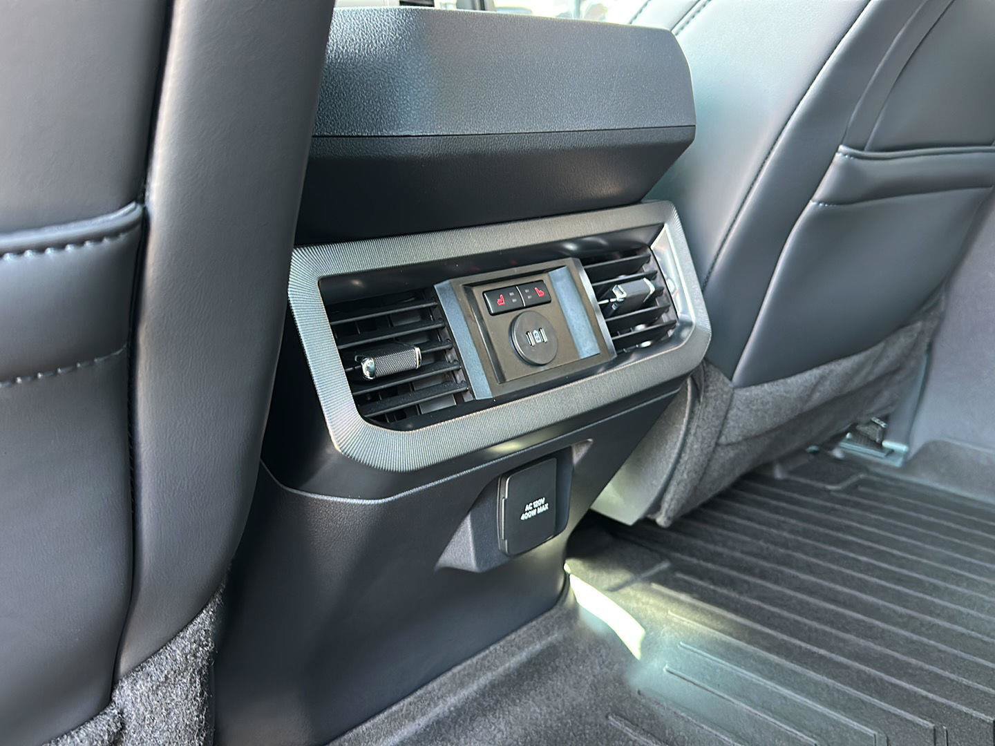 Certified 2025 Ford F350 Platinum AWD/4WD image 28