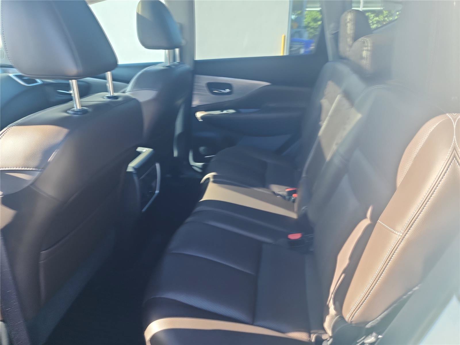Used 2017 Nissan Murano Platinum w/ Platinum Technology Package FWD image 17