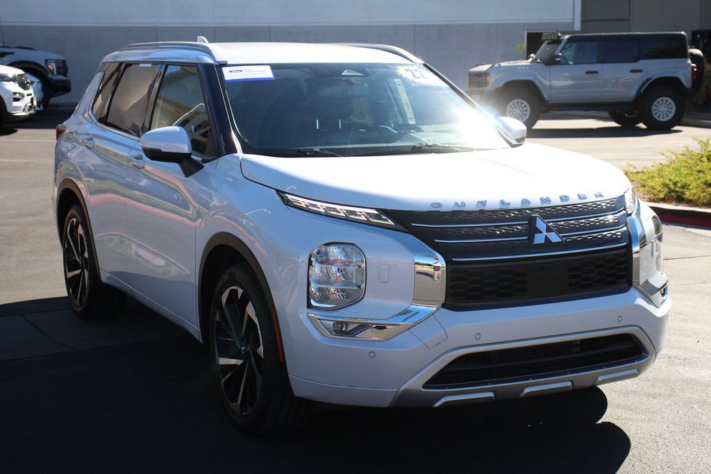 Used 2022 Mitsubishi Outlander SEL AWD/4WD image 11