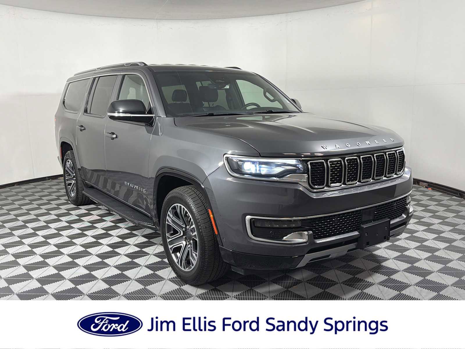 Used 2023 Jeep Wagoneer L Series II AWD/4WD video 1