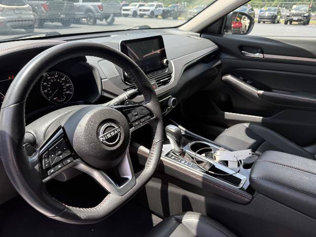 Used 2024 Nissan Altima 2.5 SR FWD image 23