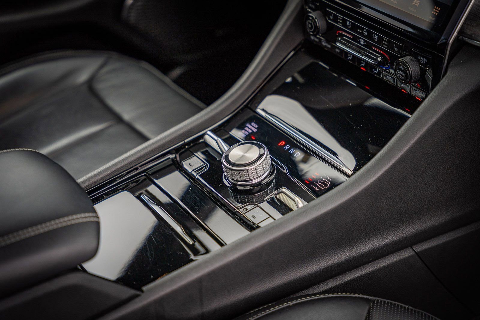 Used 2023 Jeep Grand Cherokee L Overland w/ Rear Seat Video Group I image 41