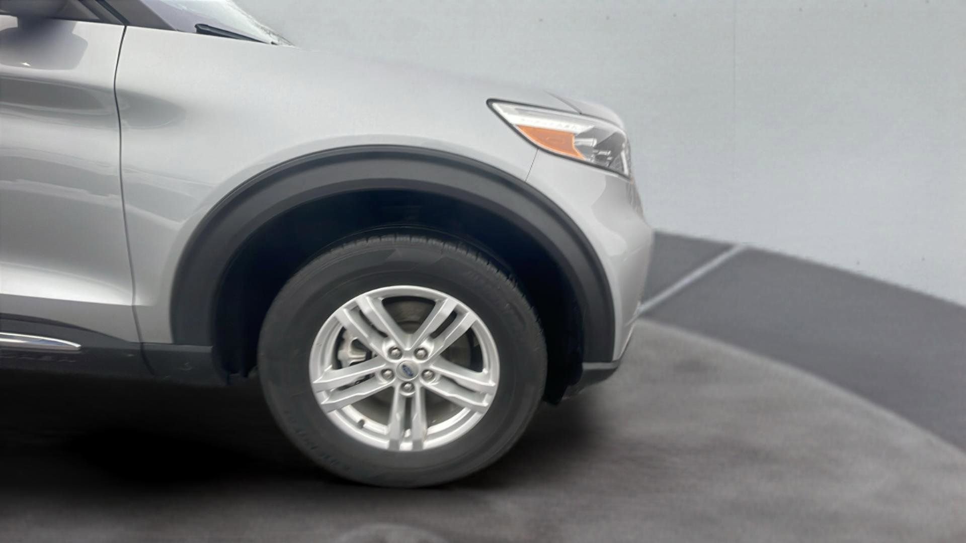 Certified 2023 Ford Explorer XLT image 21