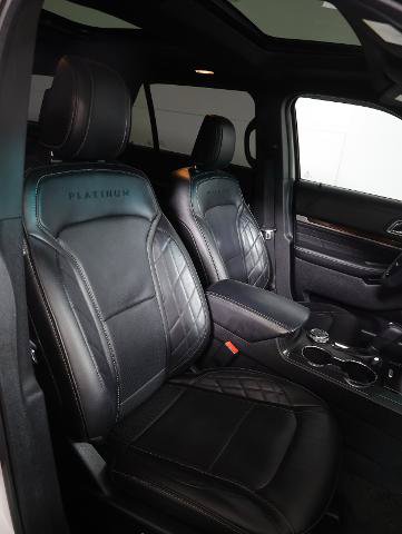 Certified 2018 Ford Explorer Platinum AWD/4WD image 9